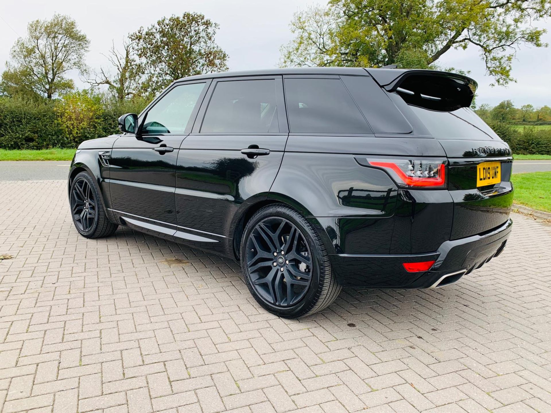 (RESERVE MET) Range Rover Sport 3.0 SDV6 HSE Auto - 2019 19 Reg - 1 Keeper From New - STUNNING CAR - Image 8 of 36