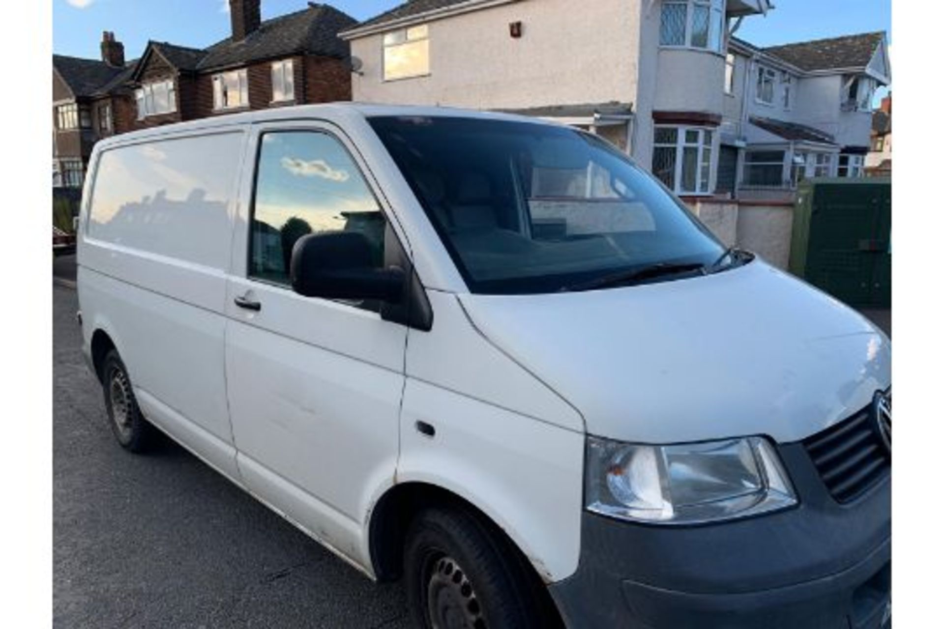 Volkswagen Transporter T28 1.9 TDI Panel Van - 2005 Model - Image 5 of 10