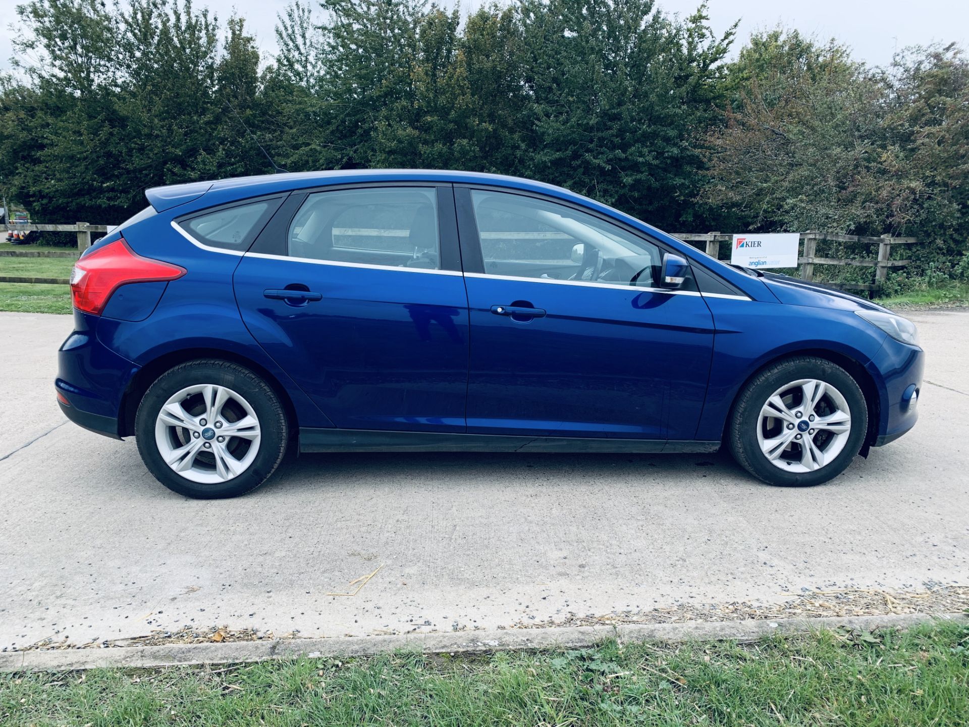 (RESERVE MET) Ford Focus Zetec 1.6 TDCI Econetic - 2015 Model - 6 Speed - Air con - Alloys - NO VAT - Image 6 of 21