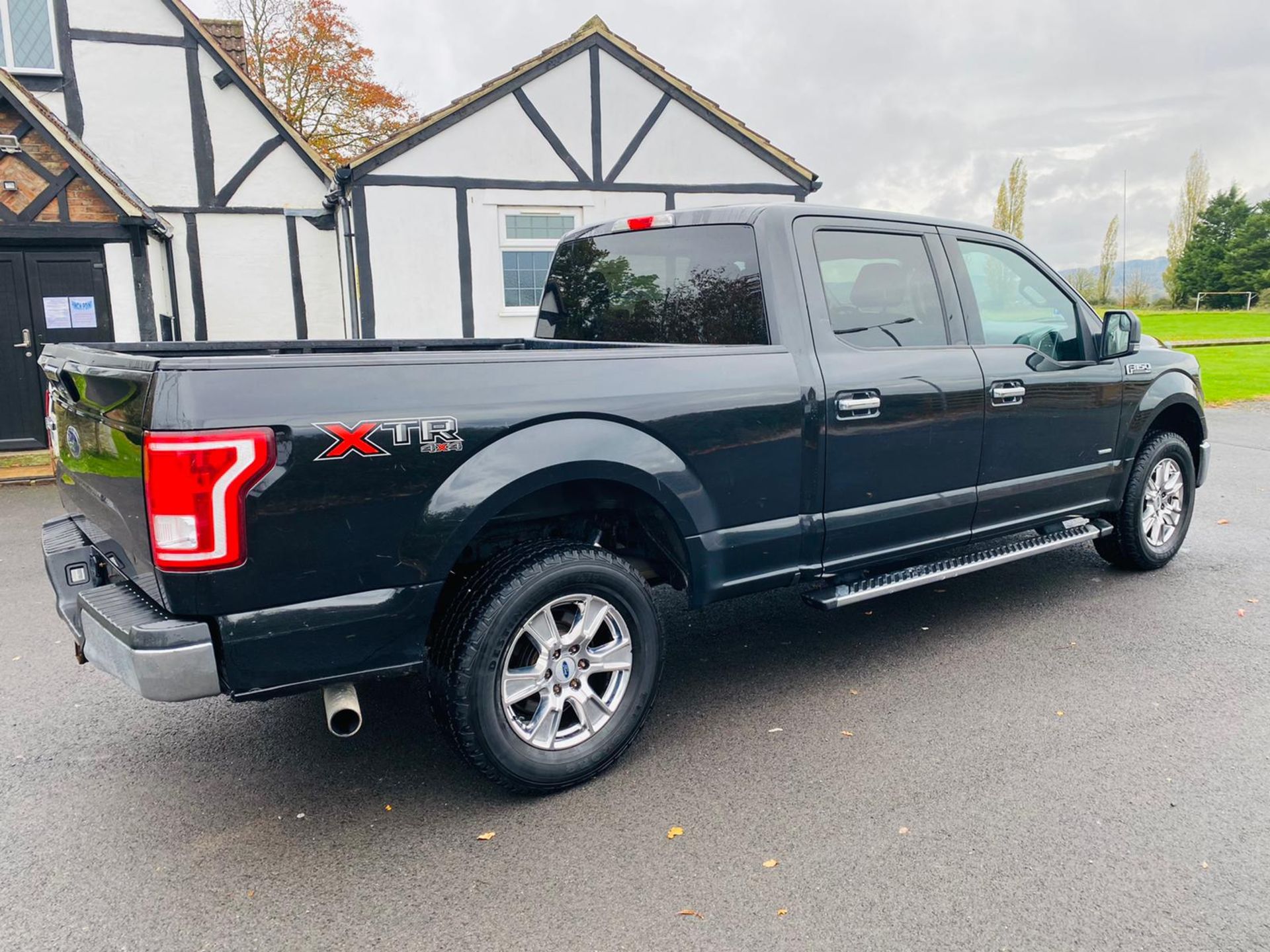 Ford F-150 3.5L V6 Ecoboost XLT Supercrew Cab XTR Spec 4x4 - 2015 Year - WOW! Fresh Import - Image 19 of 56