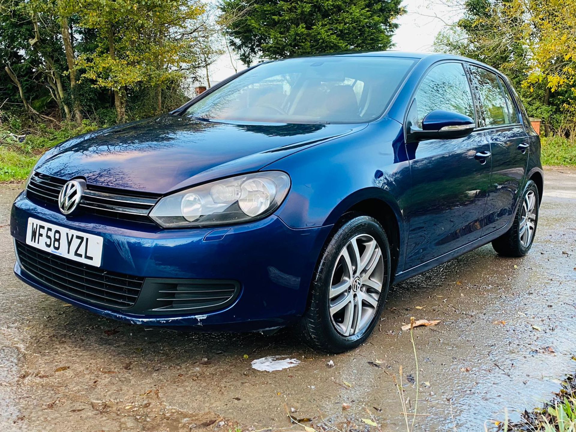 (RESERVE MET) Volkswagen Golf 2.0 TDI SE 2009 Model - Air con - Heated Seats