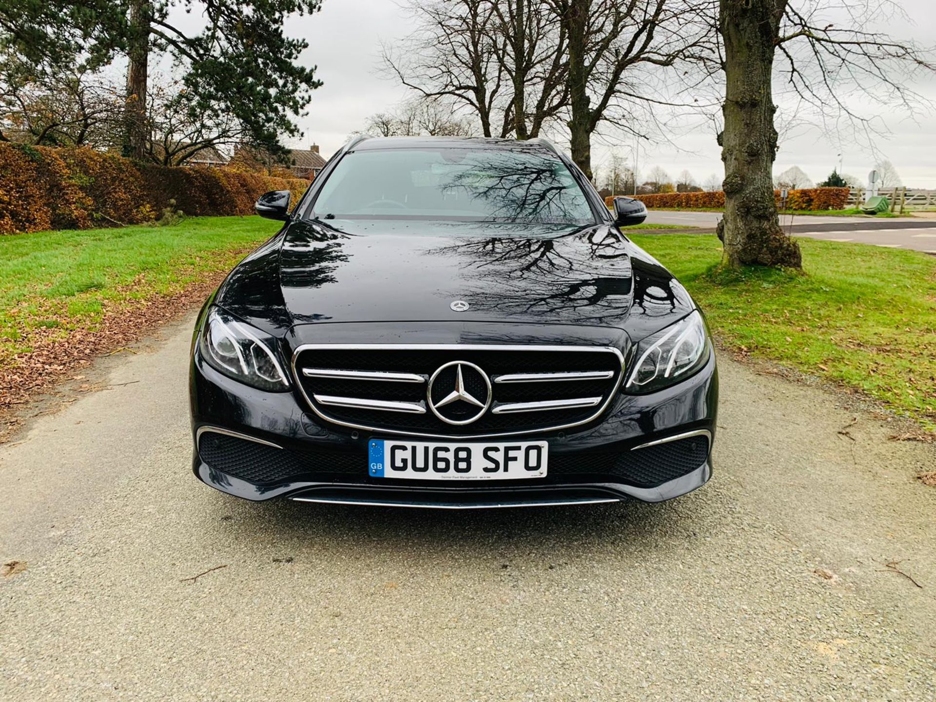 Mercedes E220d Special Equipment Estate 9G Tronic Auto - 2019 Model - Reversing Cam - COMMAND Nav - Image 4 of 45