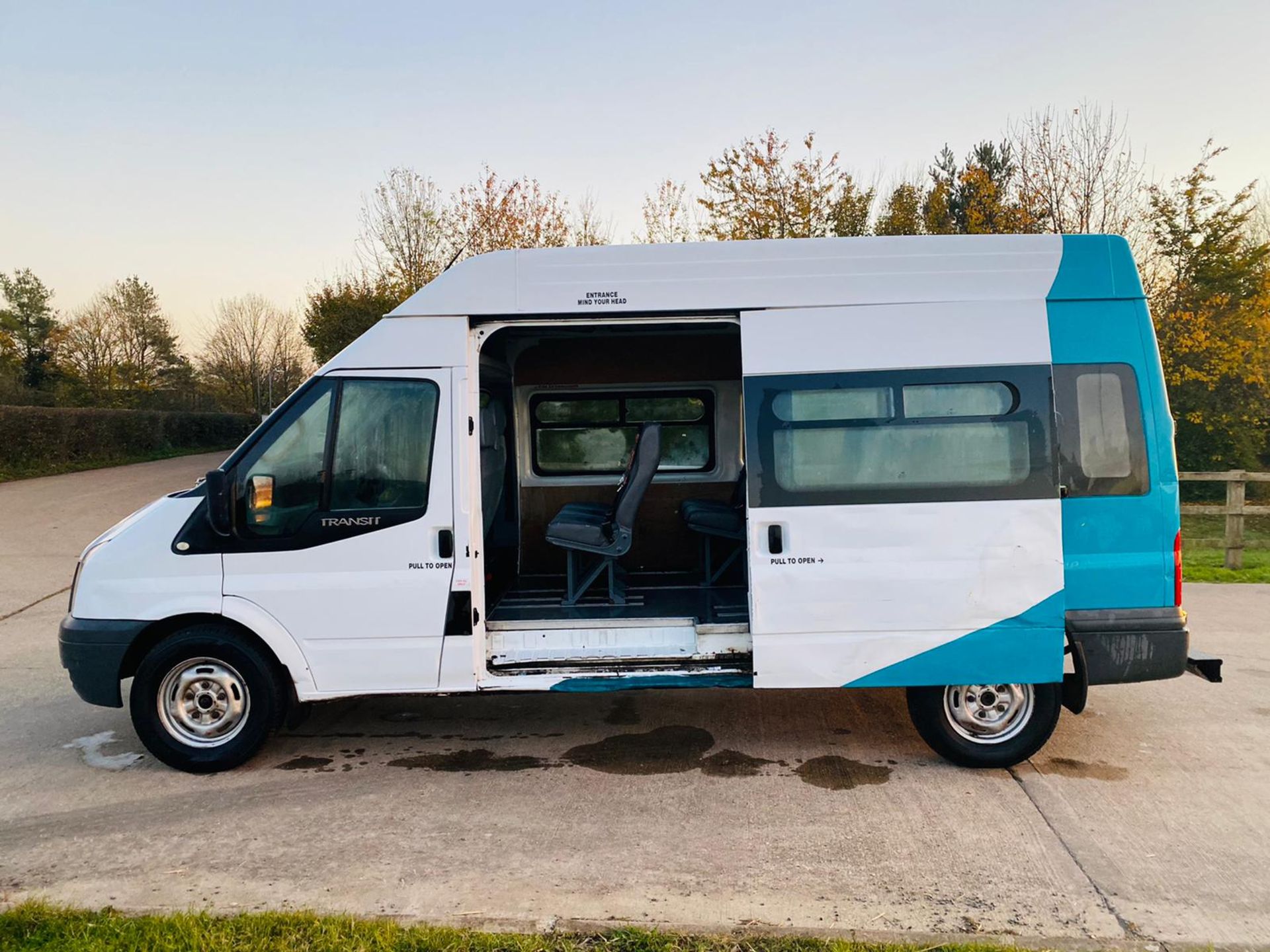 (RESERVE MET) Ford transit 2.4 TDCI LWB Hi Roof Minibus 2011 Model - 12 Seats - - Image 12 of 28