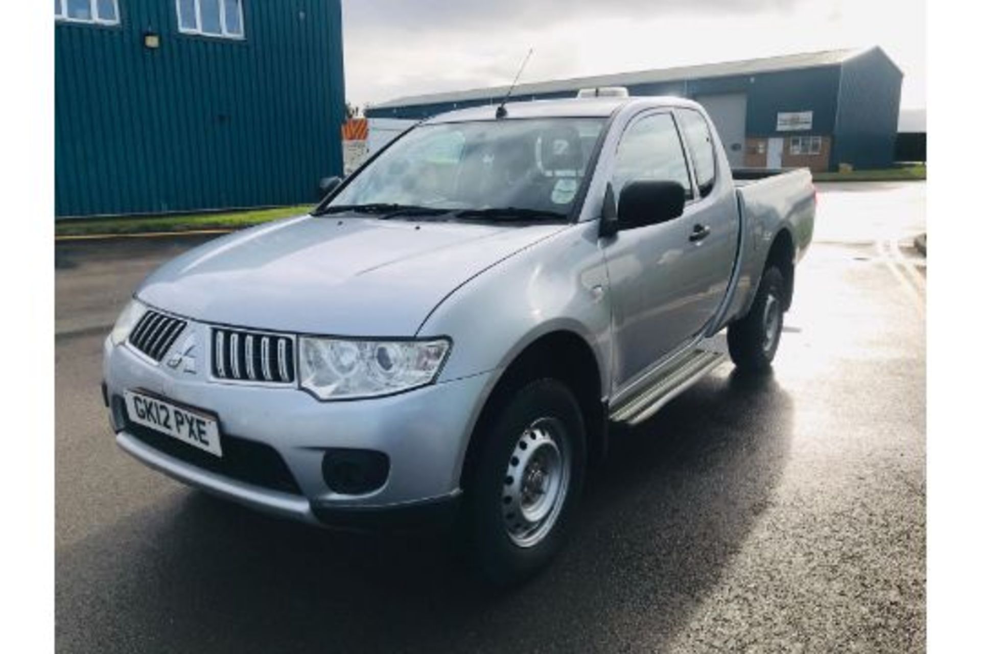 (RESERVE MET) Mitsubishi L200 2.5 DI-D 4Life King Cab - 2012 12 Reg - 4X4 - Tow Pack - NO VAT