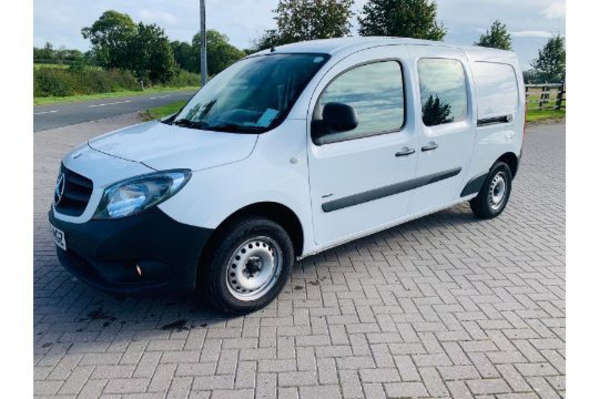 (Reserve Met)Mercedes Citan 1.5 109 CDI Dualiner Crew Van (5 Seats) - 2017 Model- XLWB - Image 5 of 25