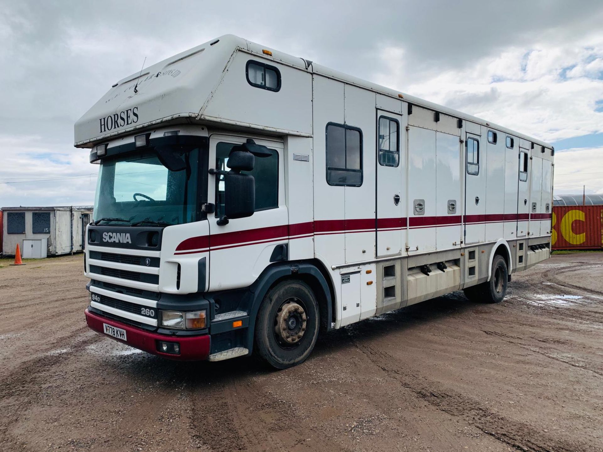 Scania 94D 260 'George Smith Built' Horsebox 2000 Reg - TOP SPEC