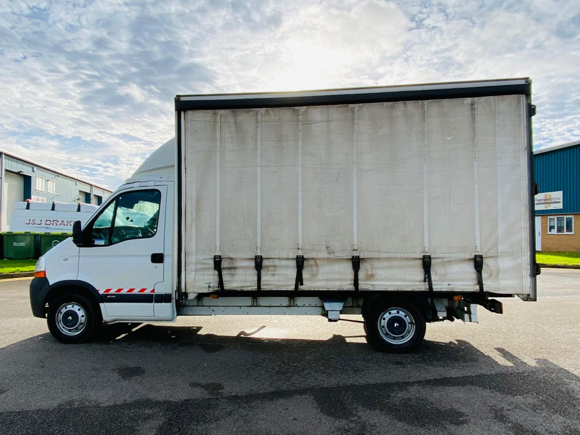 Renault Trucks Master 2.5 DCI Curtainsider 2009-09 Reg LWB - SAVE 20% NO VAT. - Image 9 of 30