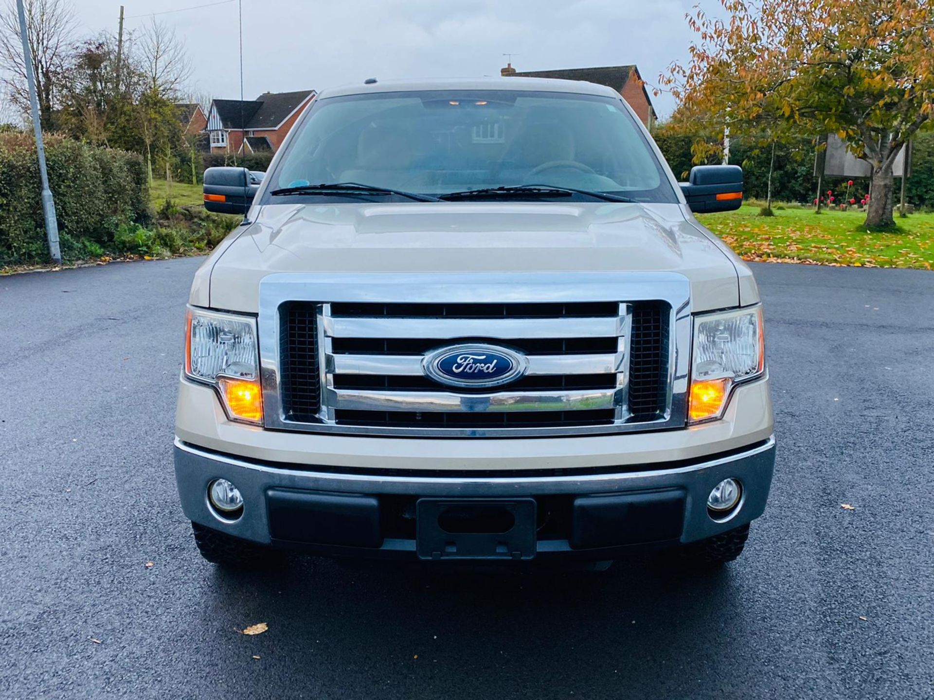 (RESERVE MET) Ford F-150 XLT 4.6L V8 Supercab - 2010 Year - 6 Seats - Fresh Imports - Image 6 of 39