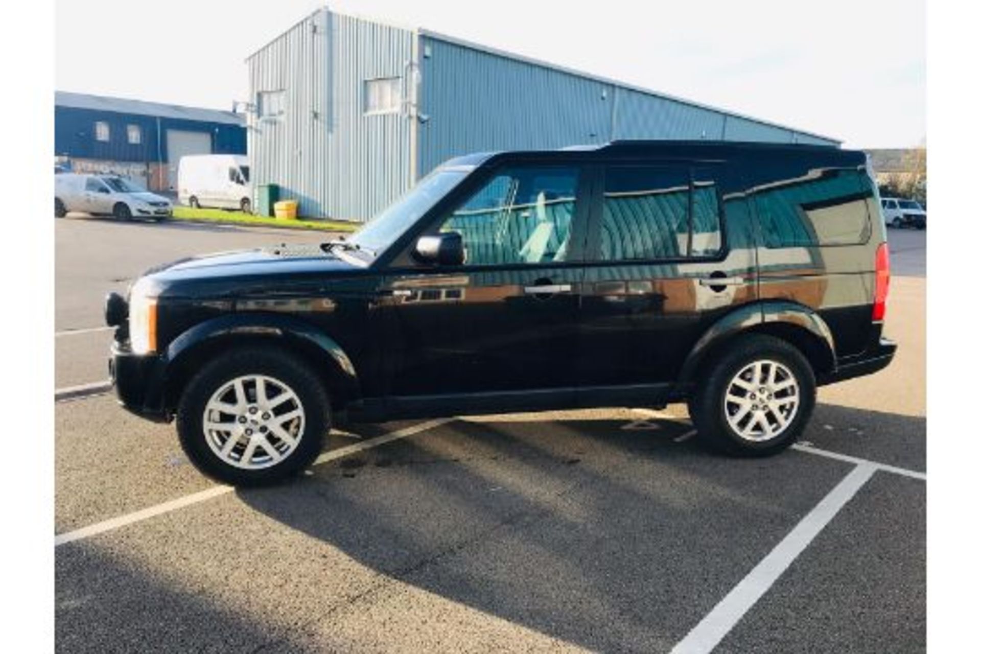 Land Rover Discovery 2.7 TDV6 GS Auto - 2009 09 Reg - 7 Seats - Tow Pack - Image 6 of 35