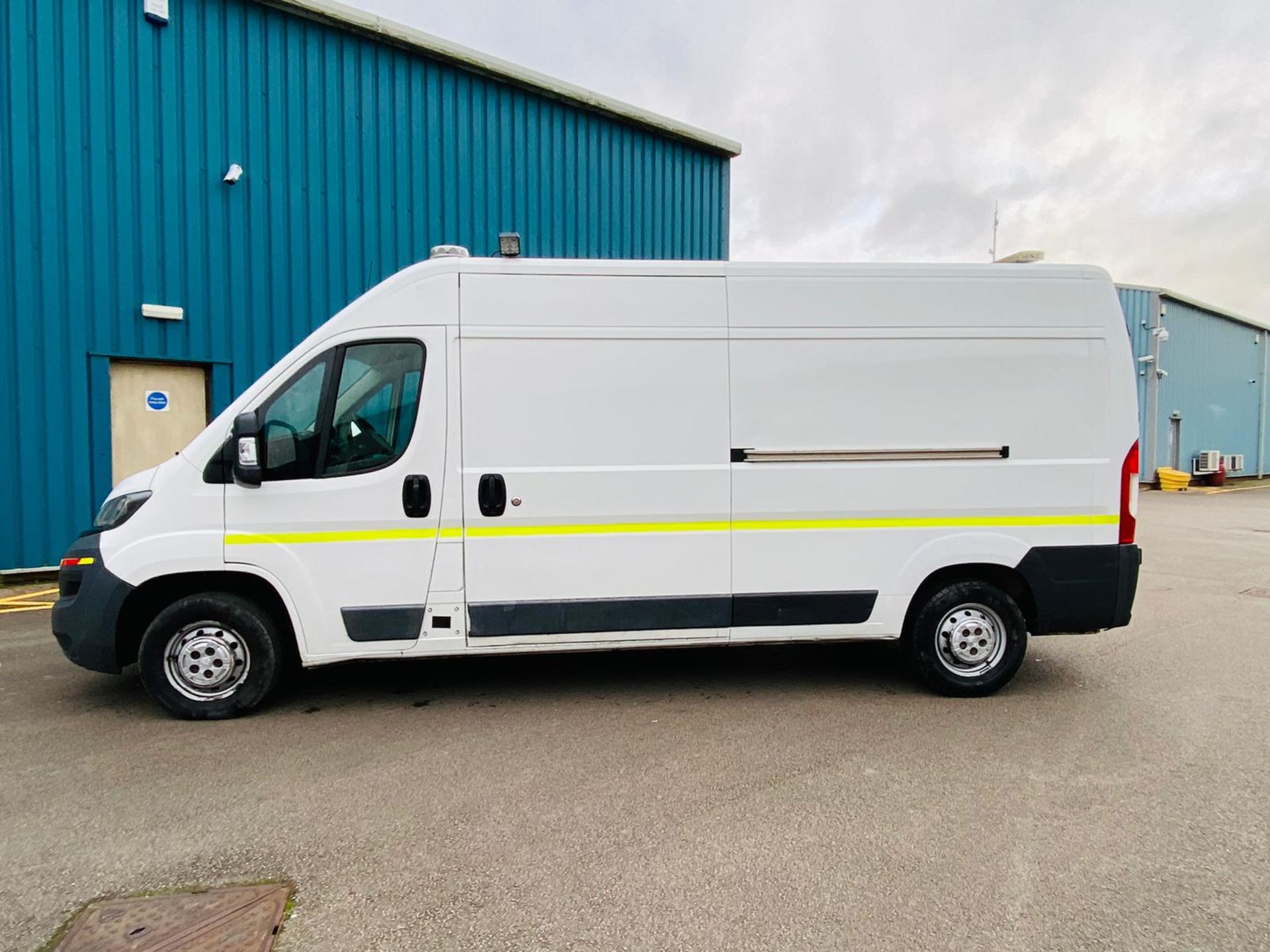 Peugeot Boxer 2.2 HDI H2 L3 Professional 130bhp - Air con - Sat Nav - 2016 Model - Image 8 of 29