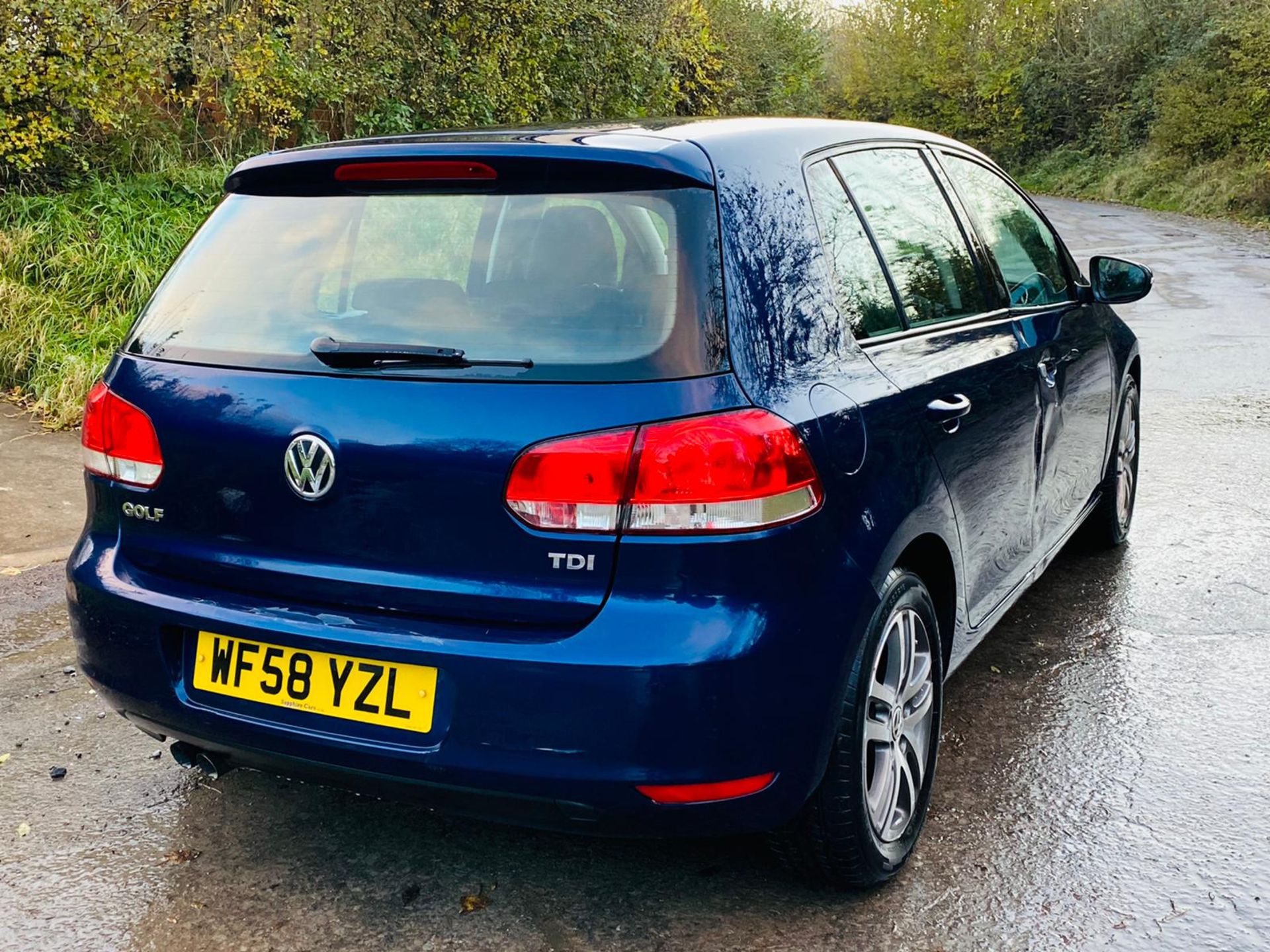 (RESERVE MET) Volkswagen Golf 2.0 TDI SE 2009 Model - Air con - Heated Seats - Image 11 of 27