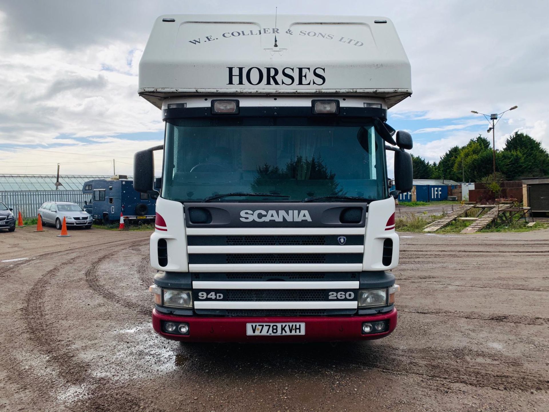 Scania 94D 260 'George Smith Built' Horsebox 2000 Reg - TOP SPEC - Image 4 of 28