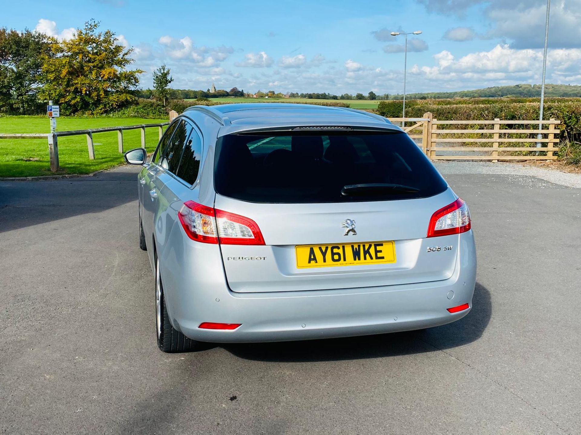 (RESERVE MET) PEUGEOT 508 2.0 HDI 163BHP Estate Allure - 2012 Model - Panoramic Glass Roof - Air Con - Image 12 of 48