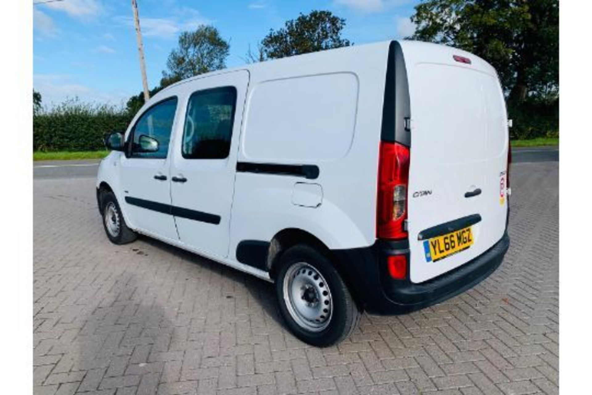 (Reserve Met)Mercedes Citan 1.5 109 CDI Dualiner Crew Van (5 Seats) - 2017 Model- XLWB - Image 6 of 25