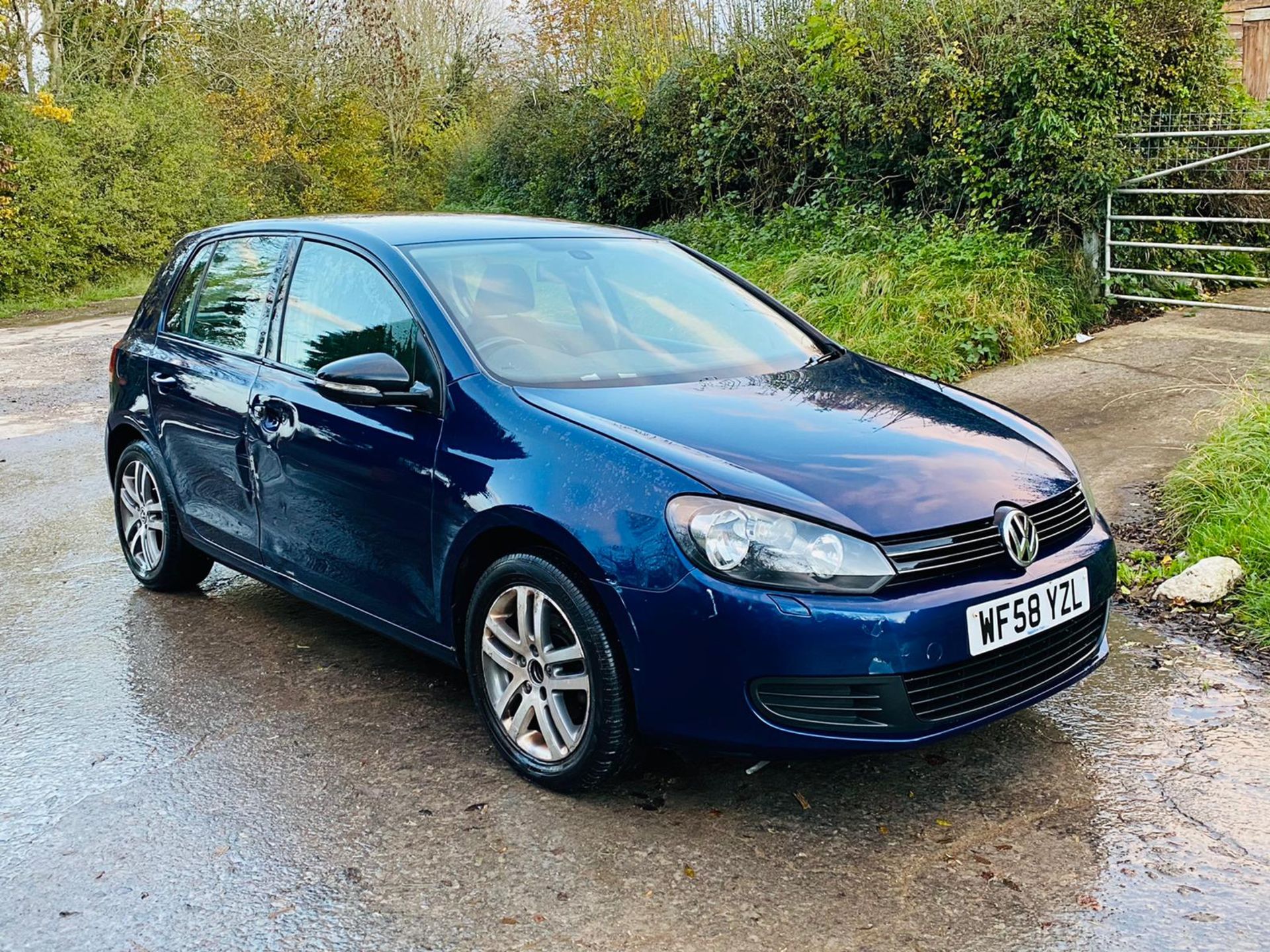 (RESERVE MET) Volkswagen Golf 2.0 TDI SE 2009 Model - Air con - Heated Seats - Image 4 of 27