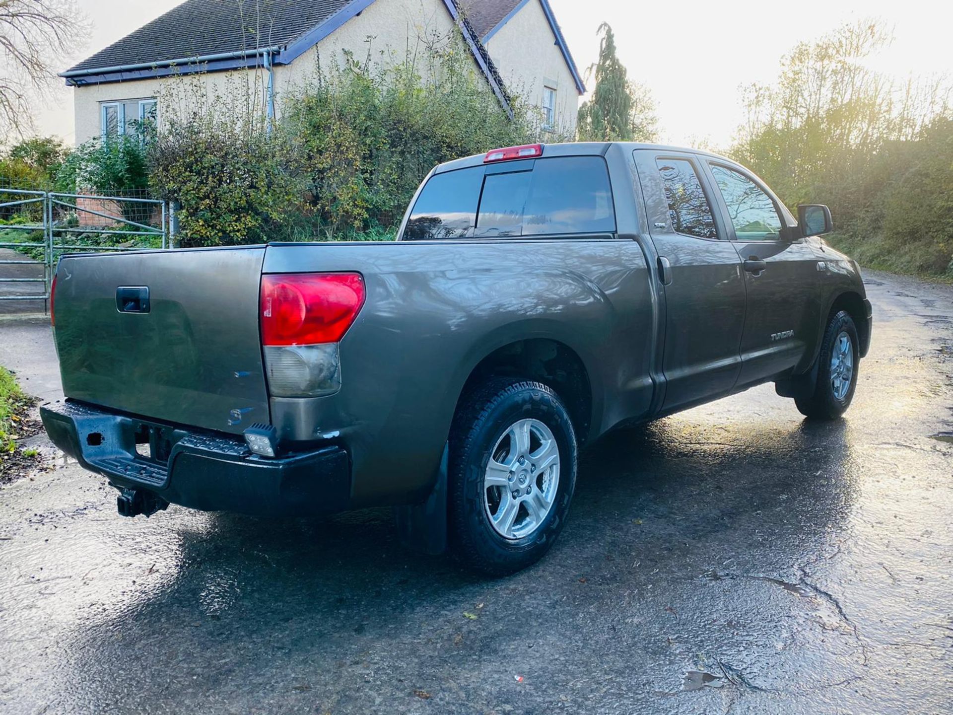 (Reserve Met)TOYOTA TUNDRA 4.7L V8 SR5 DOUBLE-CAB - 2008 YEAR - AIR CON - FRESH IMPORT - - Image 4 of 37