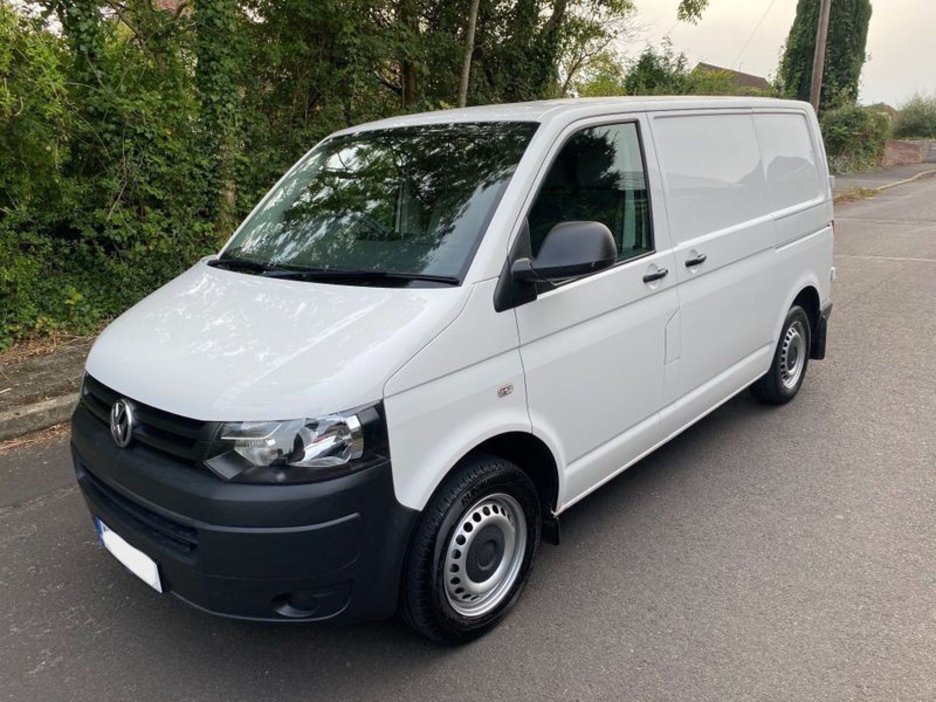 (RESERVE MET) Volkswagen Transporter 2.0 TDI T28 Start Line - 2015 Reg