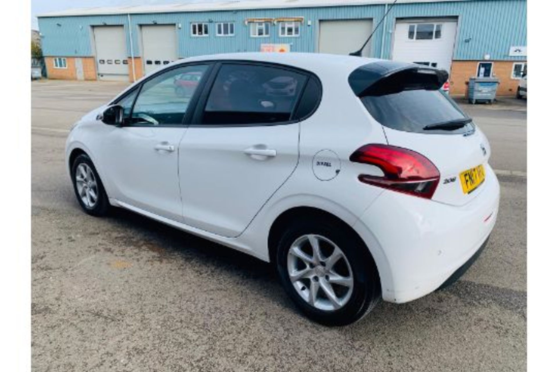 (RESERVE MET) Peugeot 208 1.6 HDI Active - 2017 17 Reg - 1 Keeper From New - Full History - Sat Nav - Image 2 of 22