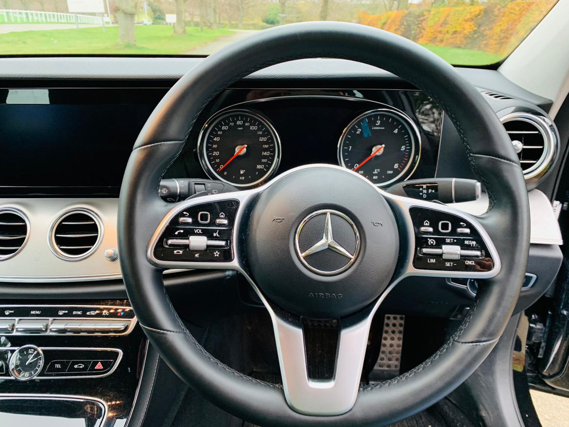 Mercedes E220d Special Equipment Estate 9G Tronic Auto - 2019 Model - Reversing Cam - COMMAND Nav - Image 27 of 45