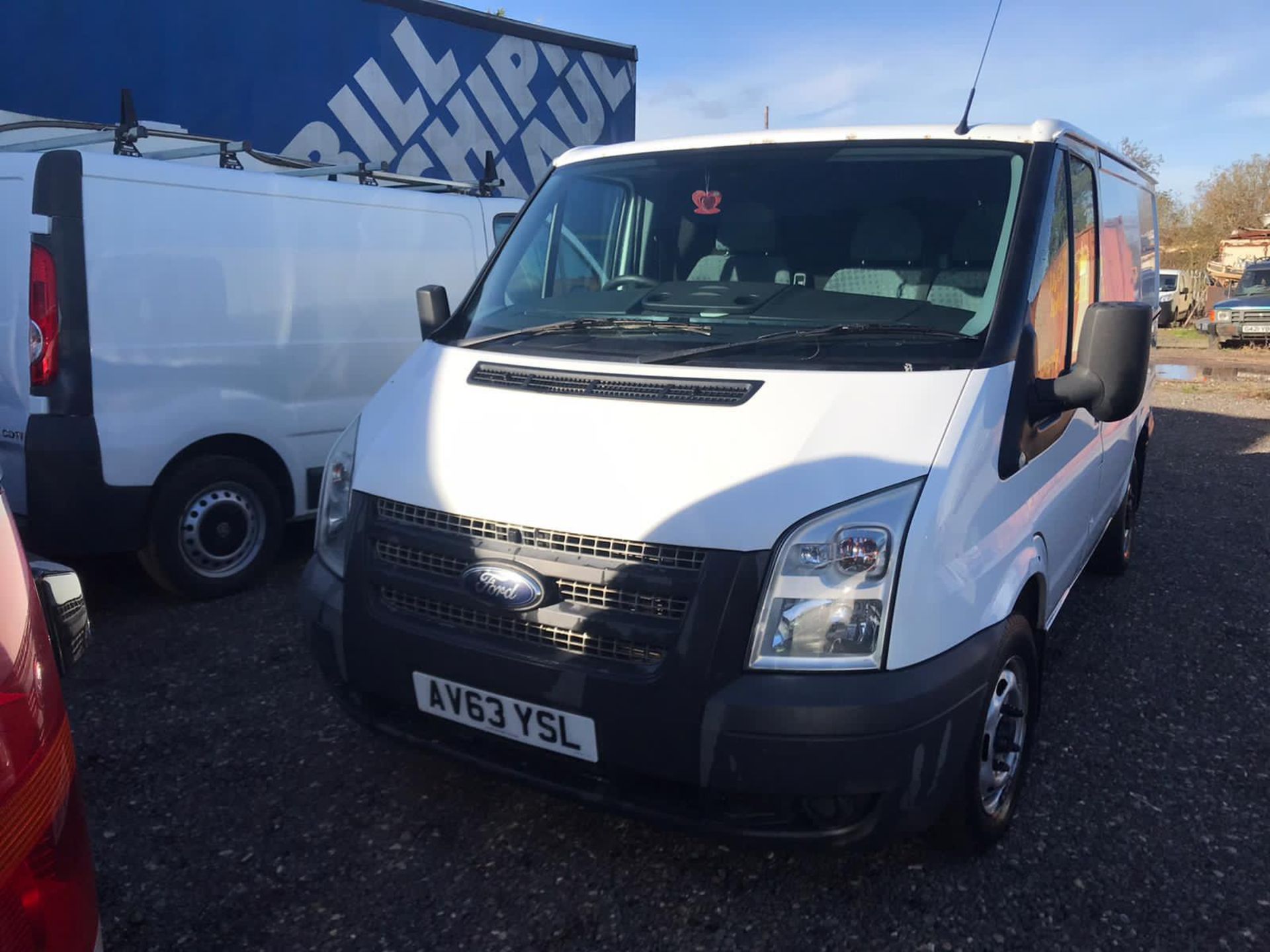 (RESERVE MET) Ford Transit 2.2 TDCI 100 T260 2014 Model - SWB - Low Roof -NO VAT SAVE 20% - Image 4 of 22