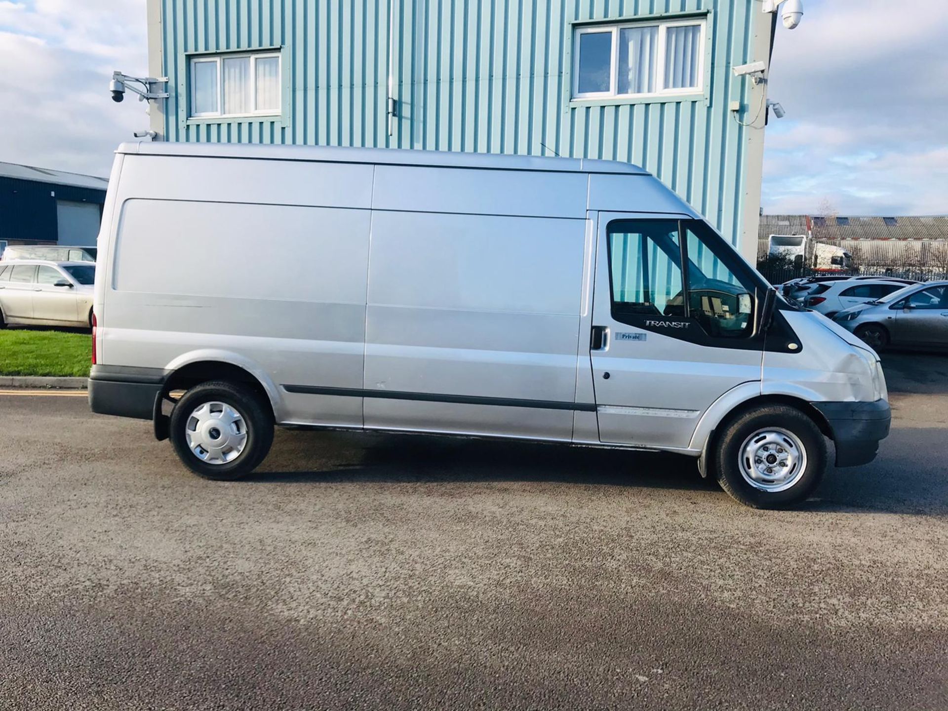 (RESERVE MET) Ford Transit 2.4 TDCI T350L 2011 Long Wheel Base Model- Air Con- NO VAT SAVE 20% - Image 6 of 23