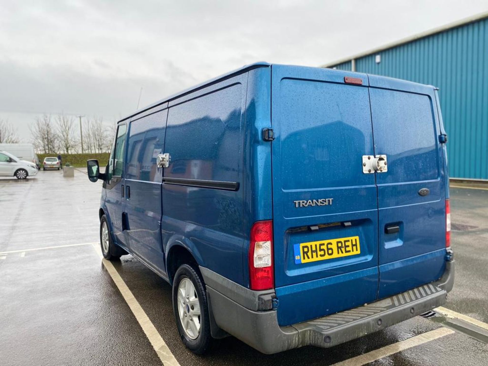 Ford transit 2.2 TDCI 110 Bhp - 2007 Model - Metallic Blue - Low Roof - Image 7 of 30