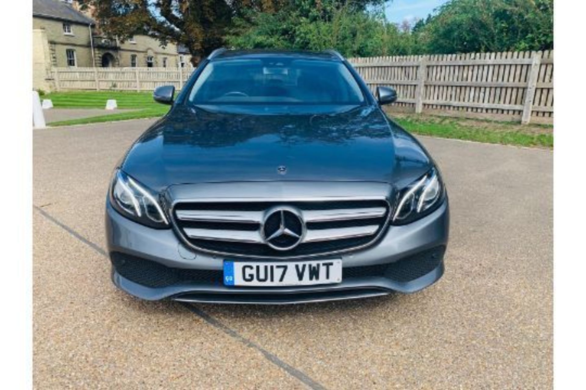 (RESERVE MET) Mercedes E220d Special Equipment Estate 9G Tronic Auto - 2017 17 Reg - 1 Owner - Image 5 of 30