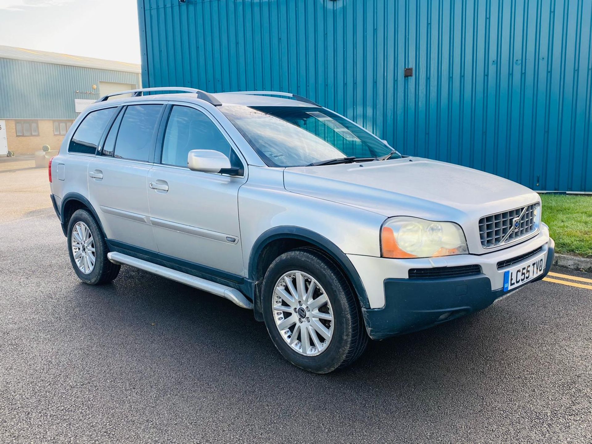 (RESERVE MET) Volvo XC90 2.4 D5 *Executive* 185Bhp Geartronic Automatic - 2006 Model - 7 Seats - - Image 8 of 35