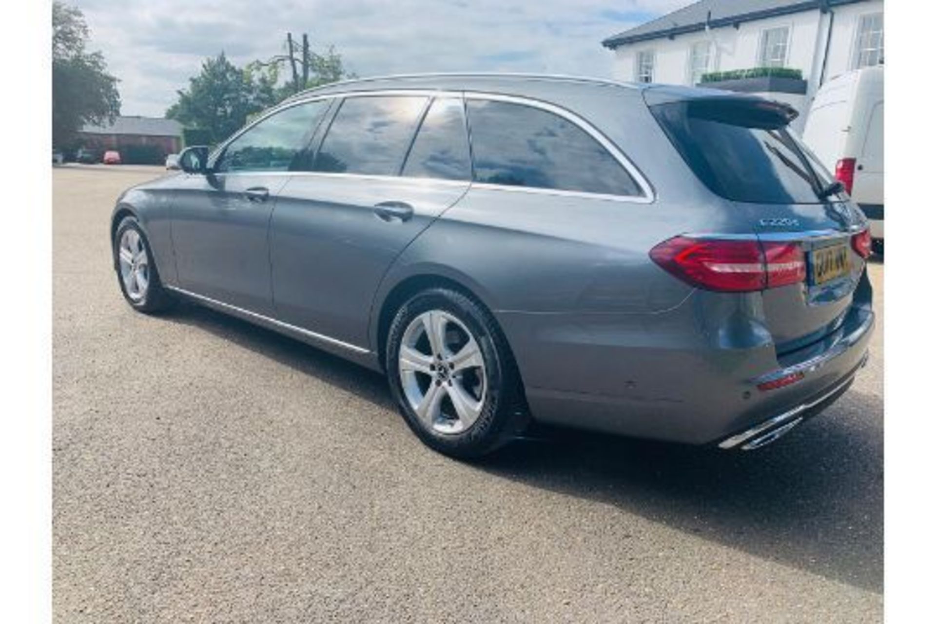 (RESERVE MET) Mercedes E220d Special Equipment Estate 9G Tronic Auto - 2017 17 Reg - 1 Owner - Image 7 of 30