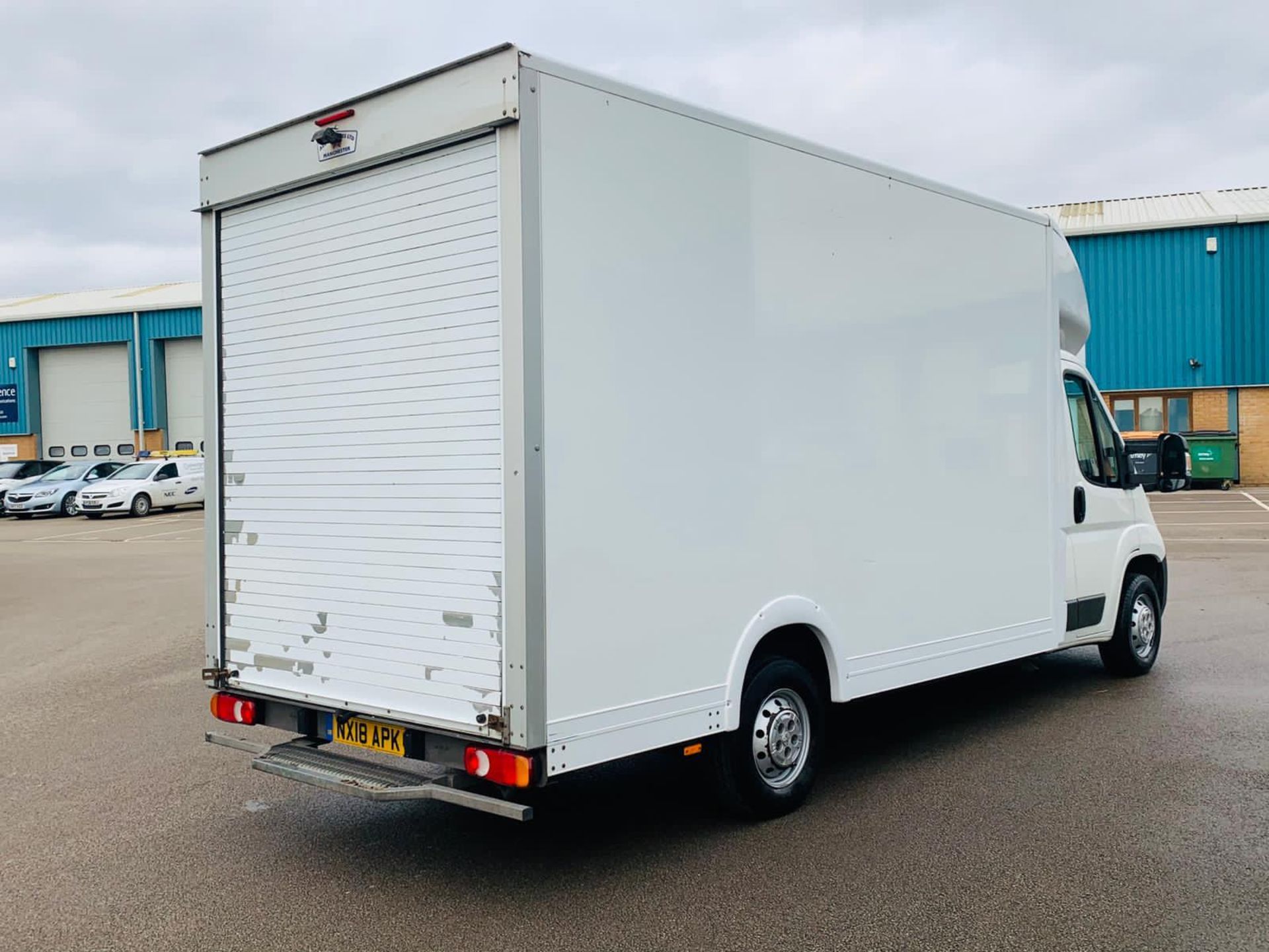 Reserve Met - Peugeot Boxer 2.0 BlueHDI Low Loader Luton L3 -Euro 6b -2018 (18 Reg) *ULEZ COMPLIANT* - Image 7 of 39