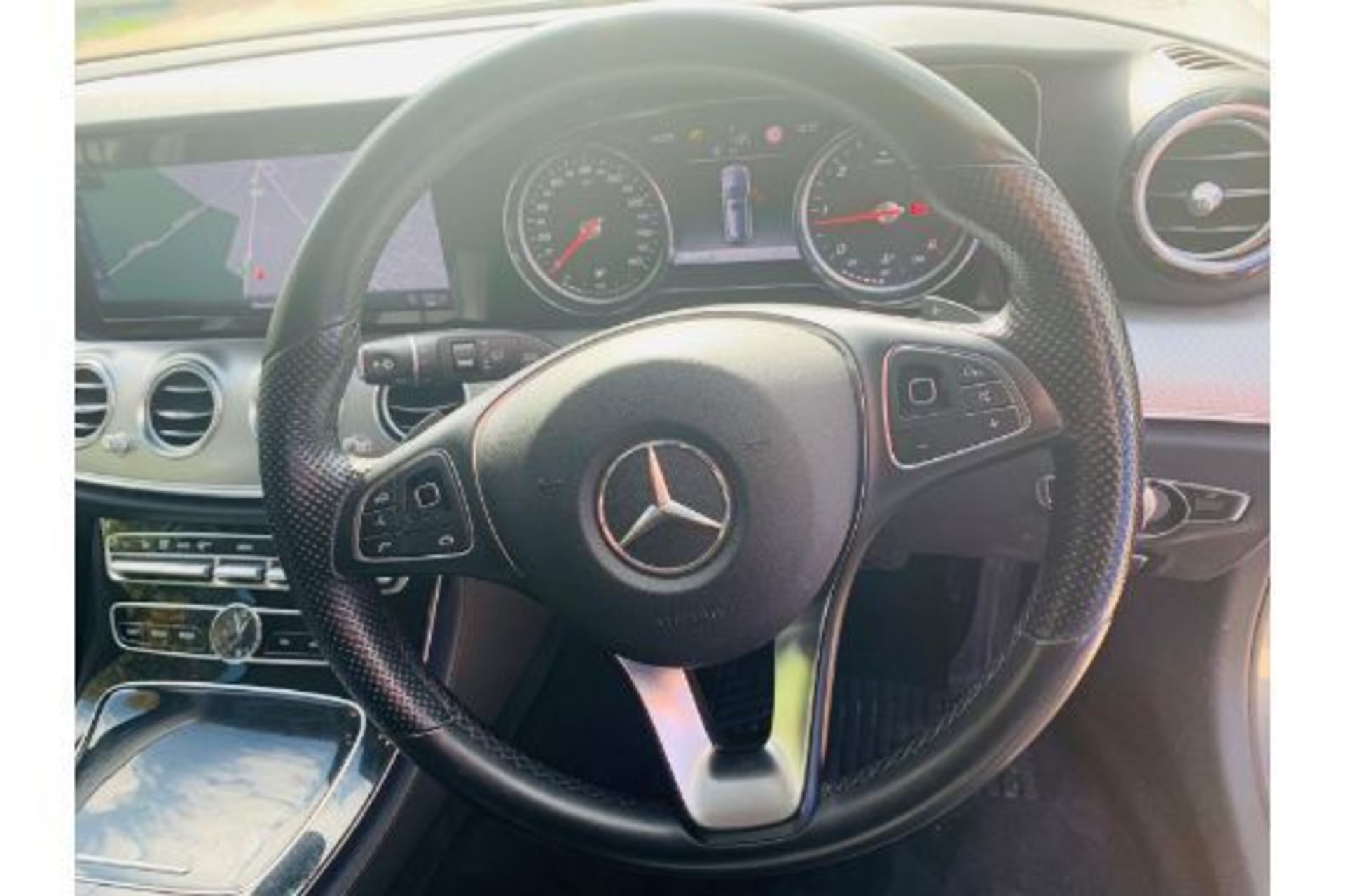 (RESERVE MET) Mercedes E220d Special Equipment Estate 9G Tronic Auto - 2017 17 Reg - 1 Owner - Image 19 of 30