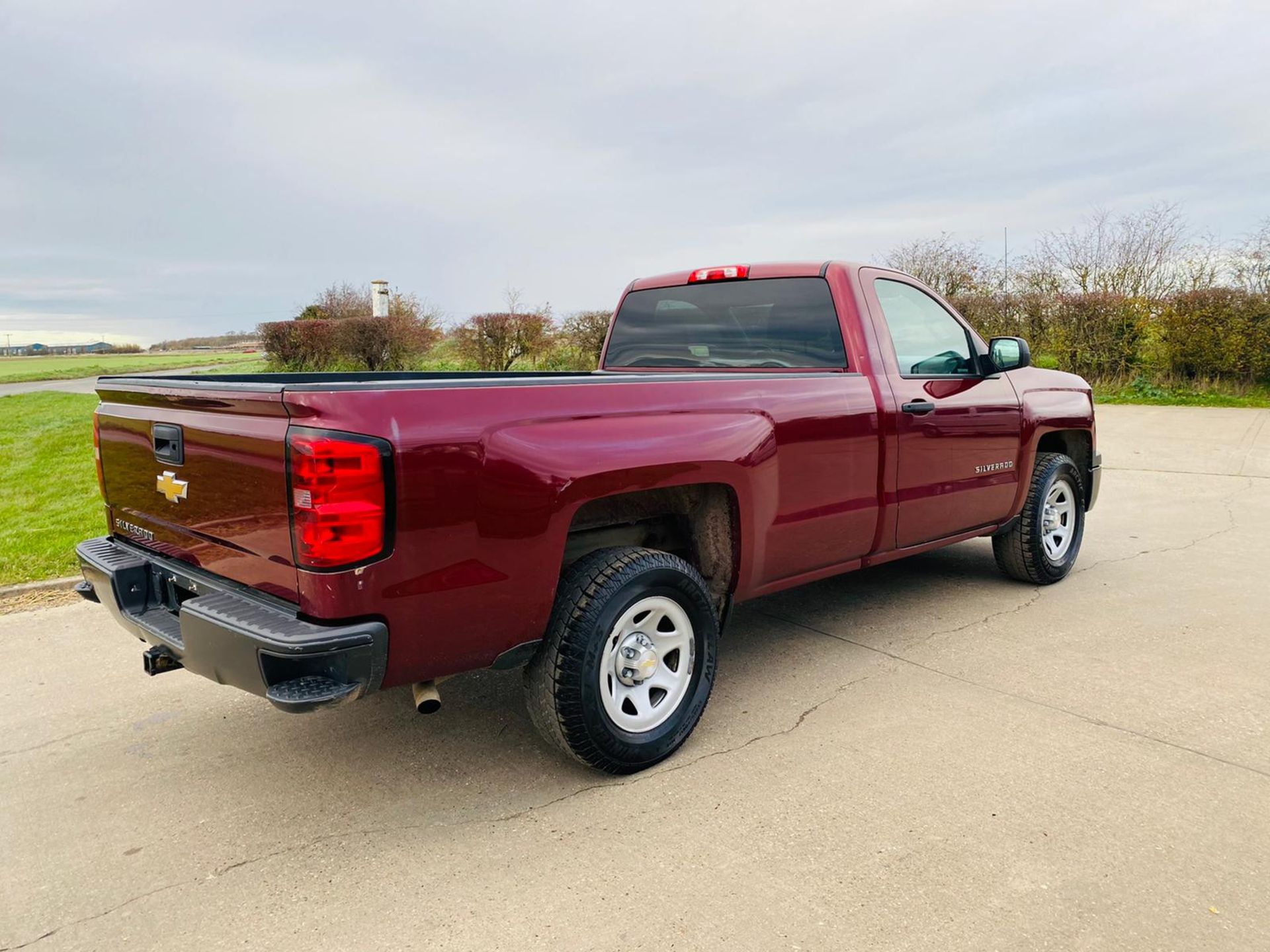 Chevrolet Silverado 1500 4.3L V6 2014 Year - Regular Cab - Air Con - Image 4 of 30