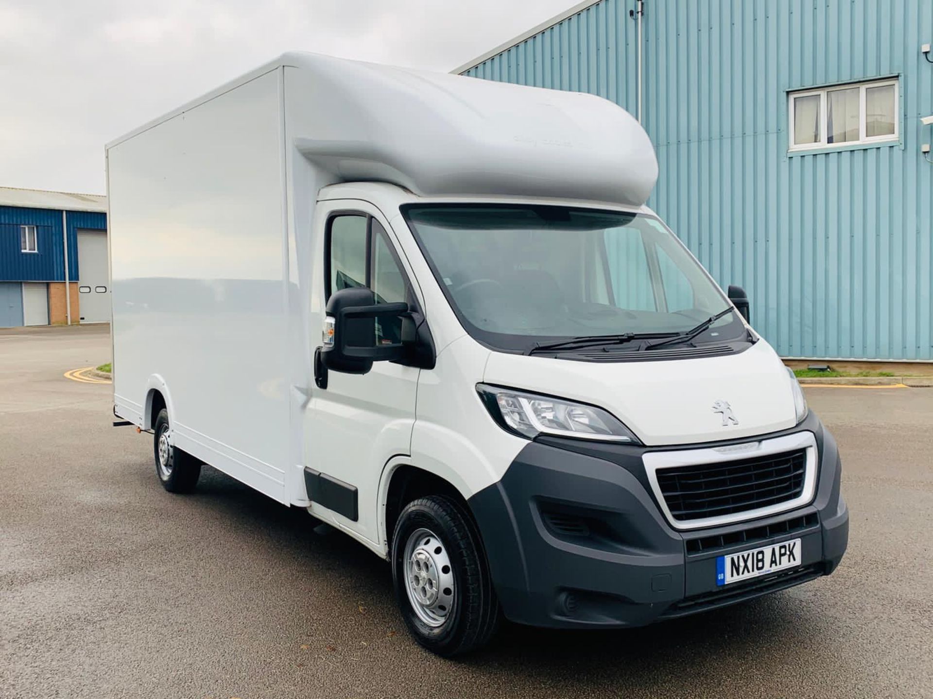 Reserve Met - Peugeot Boxer 2.0 BlueHDI Low Loader Luton L3 -Euro 6b -2018 (18 Reg) *ULEZ COMPLIANT* - Image 2 of 39