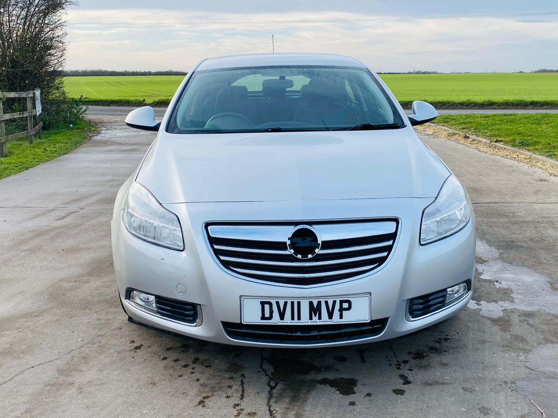 Vahuxall Insignia 1.8 SRI 138Bhp 2011 11 Reg - Air Con - No Vat Save 20% - Image 9 of 32