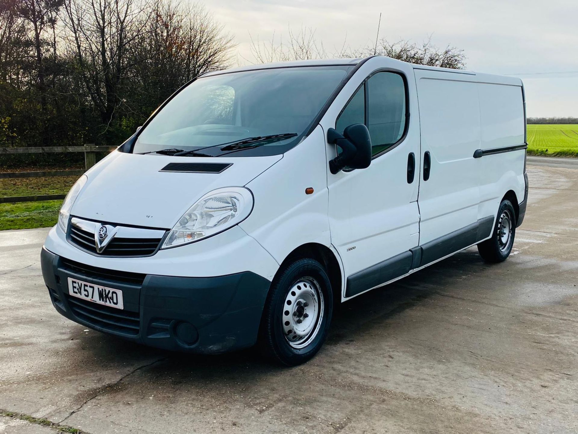 Reserve Met - Vauxhall Vivaro 2.0 CDTI 2900 - 2008 Model - Long Wheel Base -