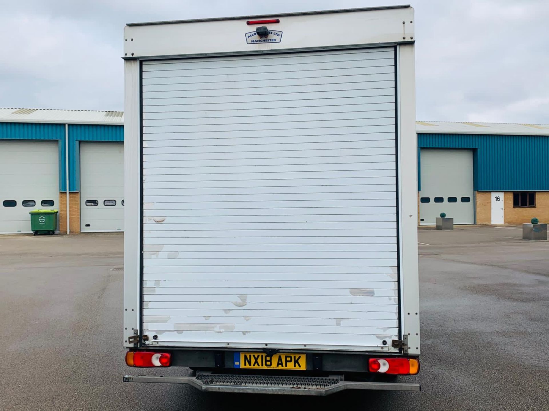 Reserve Met - Peugeot Boxer 2.0 BlueHDI Low Loader Luton L3 -Euro 6b -2018 (18 Reg) *ULEZ COMPLIANT* - Image 11 of 39