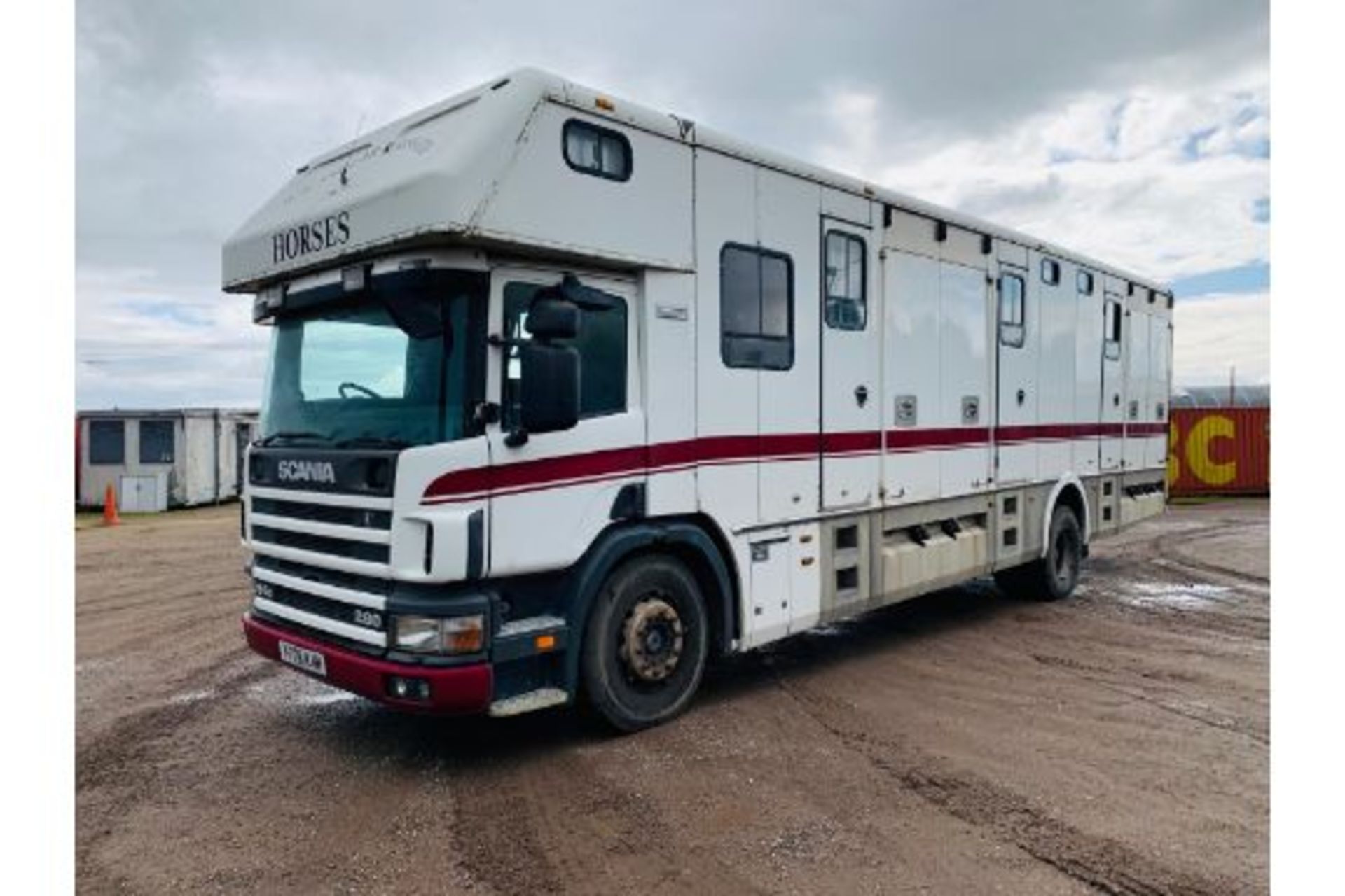 Scania 94D 260 'George Smith Built' Horsebox 2000 Reg - TOP SPEC