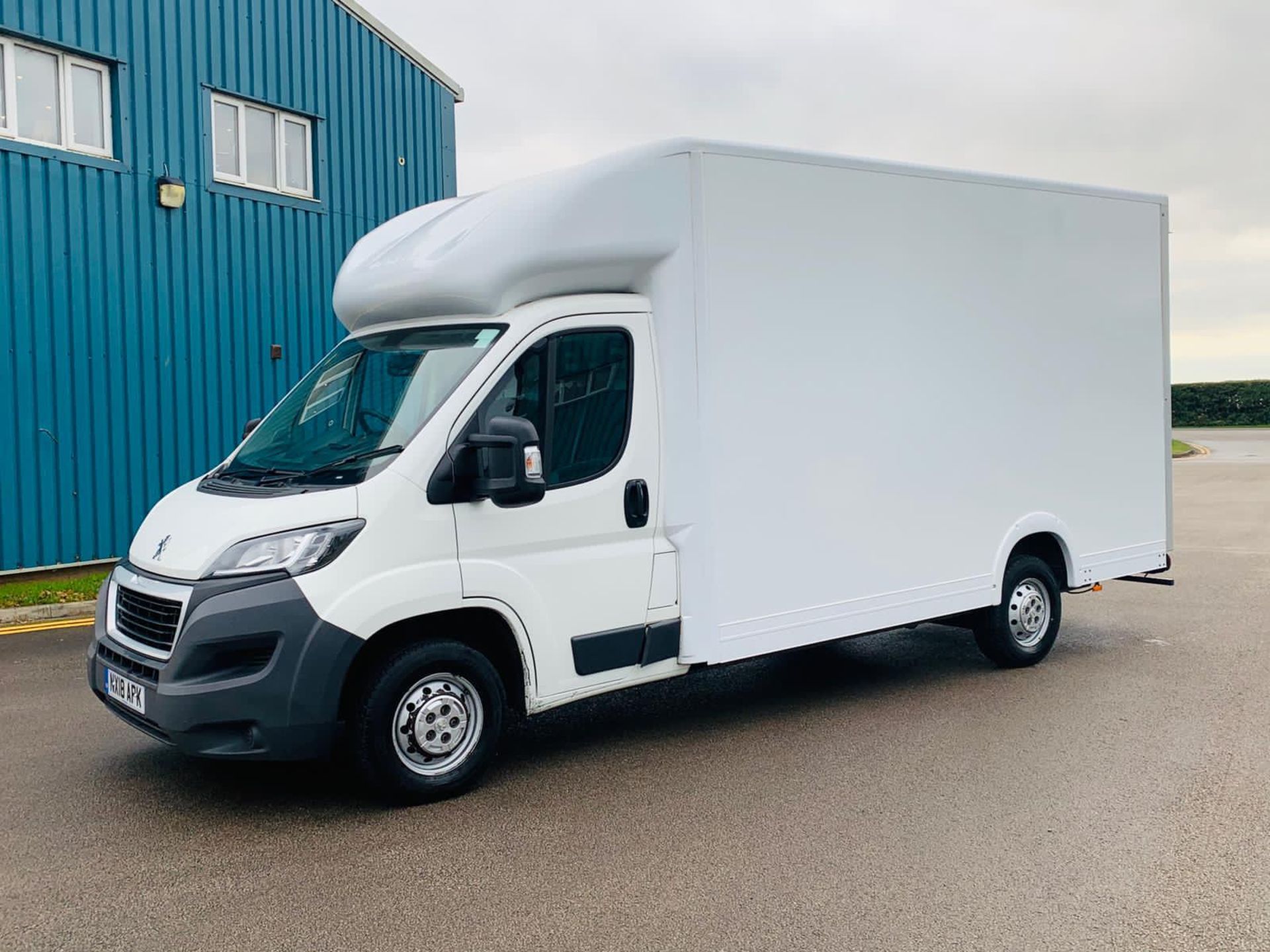 Reserve Met - Peugeot Boxer 2.0 BlueHDI Low Loader Luton L3 -Euro 6b -2018 (18 Reg) *ULEZ COMPLIANT* - Image 3 of 39