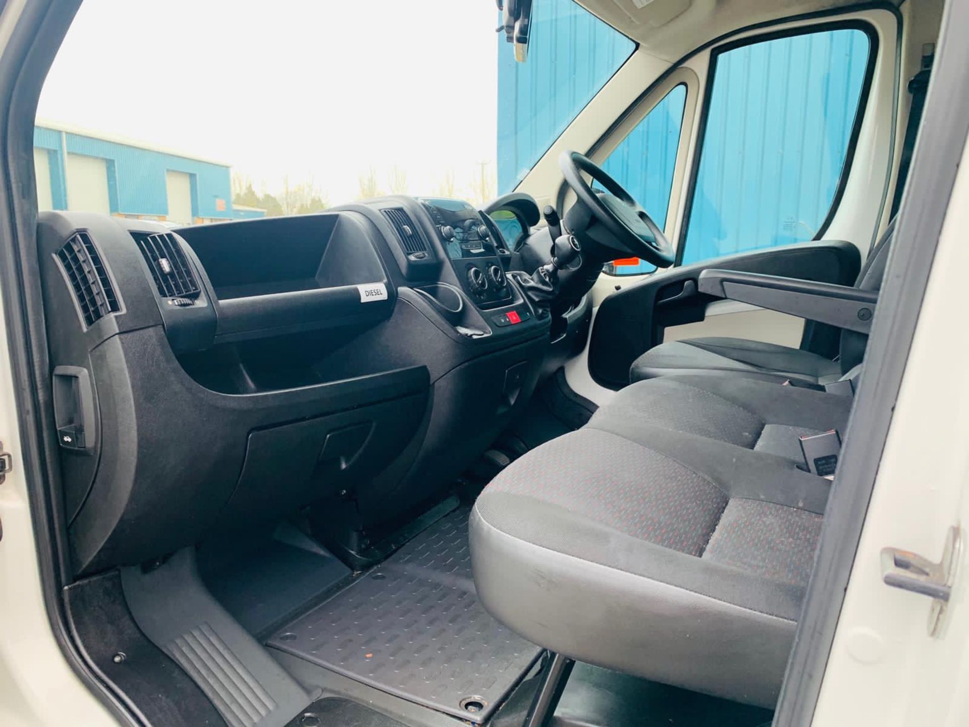 Reserve Met - Peugeot Boxer 2.0 BlueHDI Low Loader Luton L3 -Euro 6b -2018 (18 Reg) *ULEZ COMPLIANT* - Image 21 of 39