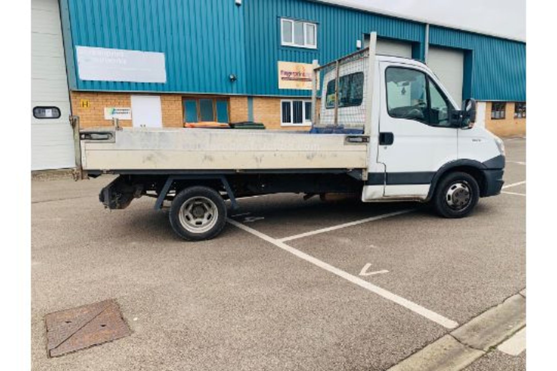 (RESERVE MET) Iveco Daily 2.3 TD 35C13 Tipper - 2013 Model - - Image 6 of 20