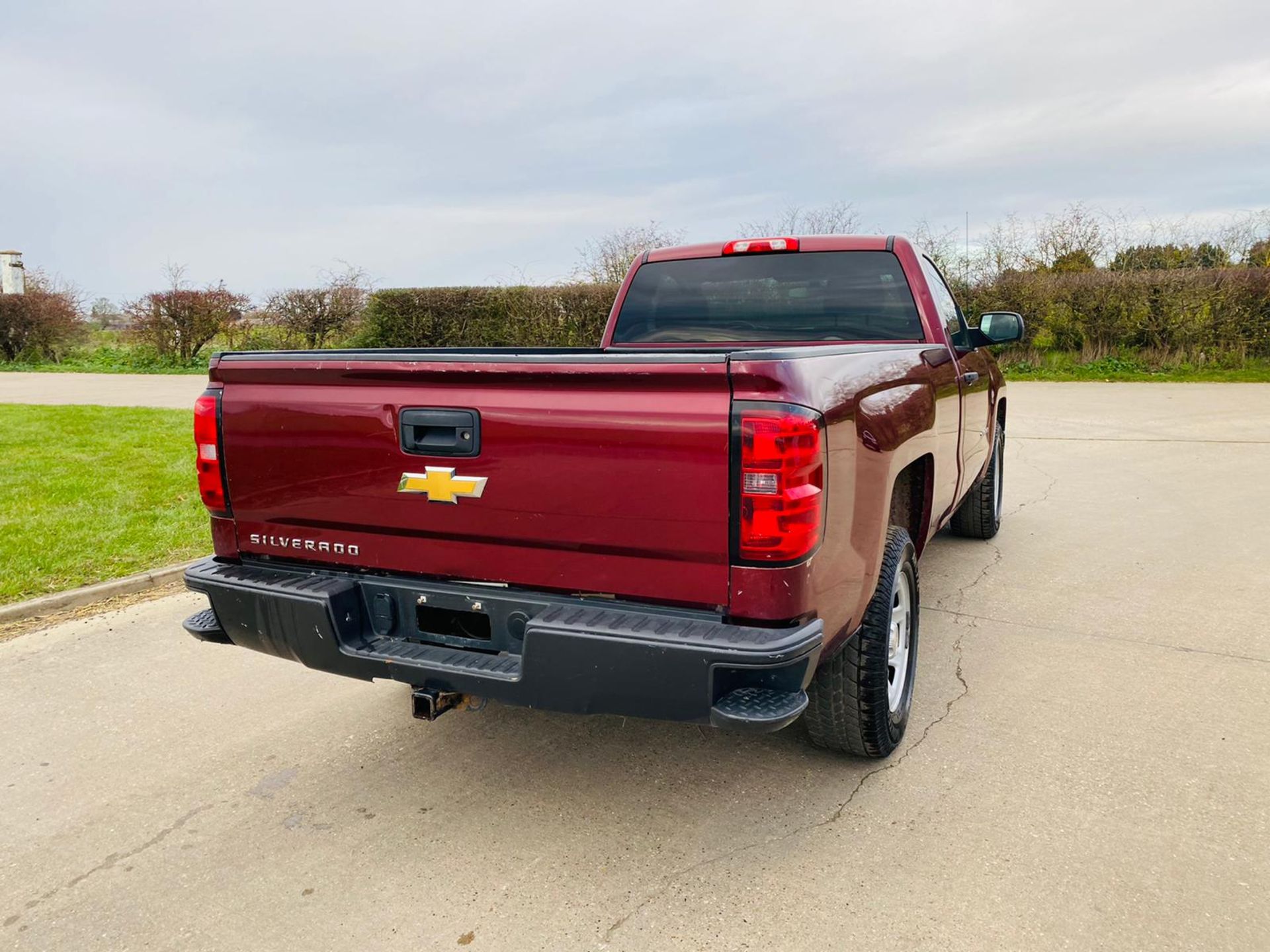 Chevrolet Silverado 1500 4.3L V6 2014 Year - Regular Cab - Air Con - Image 5 of 30