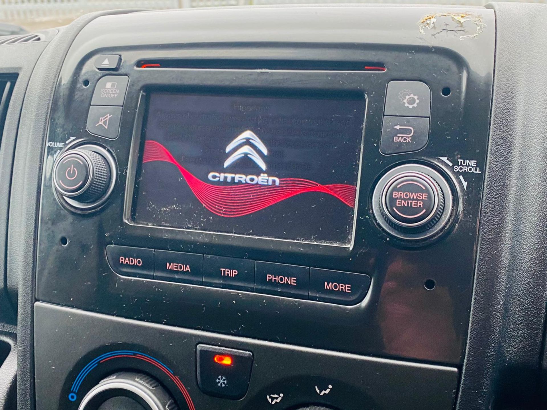 (RESERVE MET) Citreon Relay 2.0 BlueHDI Enterprise - 2018 18 Reg - ULEZ Compliant - Air Con -Sat Nav - Image 34 of 52