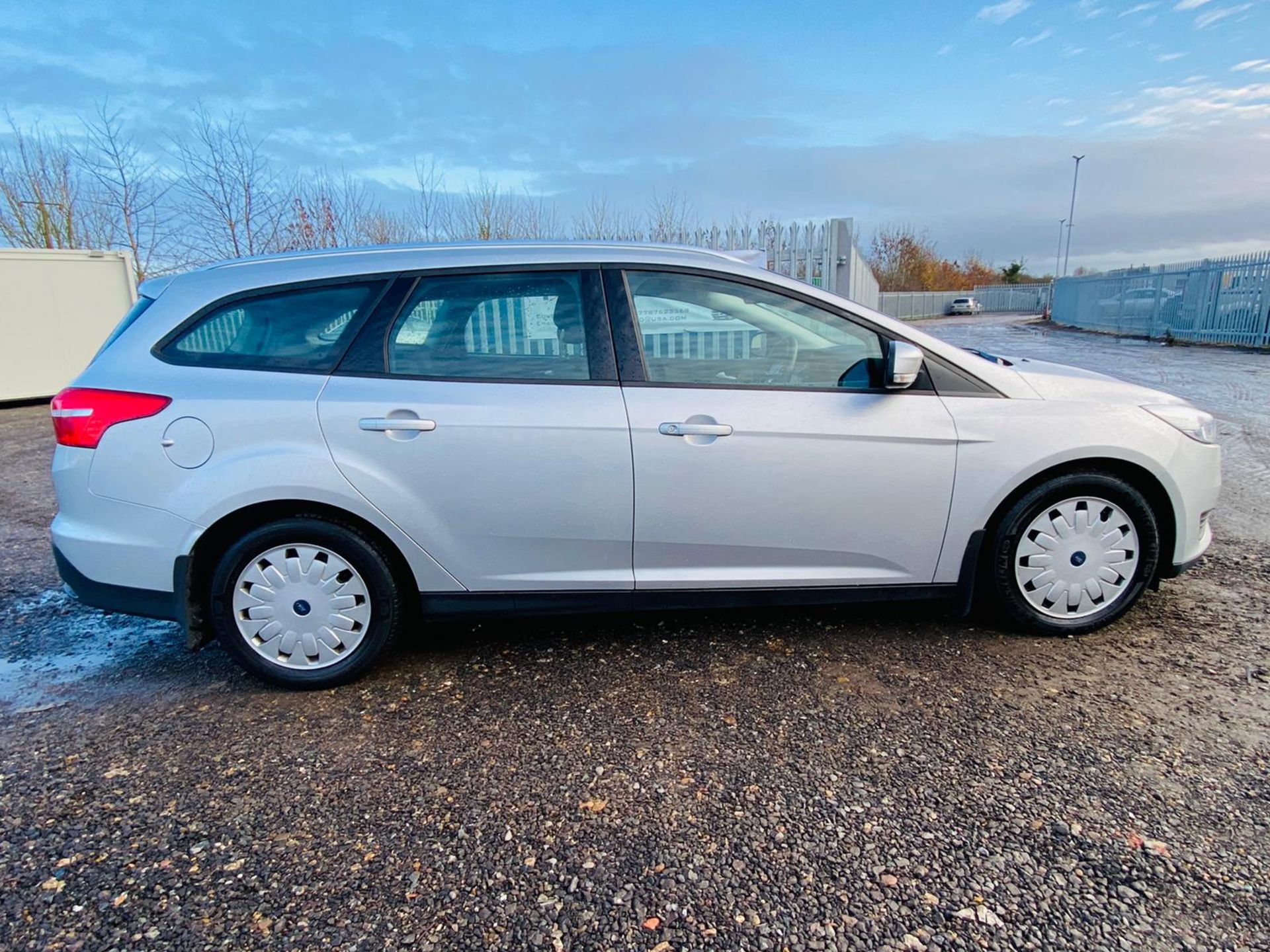 (RESERVE MET) Ford Focus Estate Style 1.5 TDCI 105Bhp Econetic - 2018 Model - Air Con - Image 3 of 29