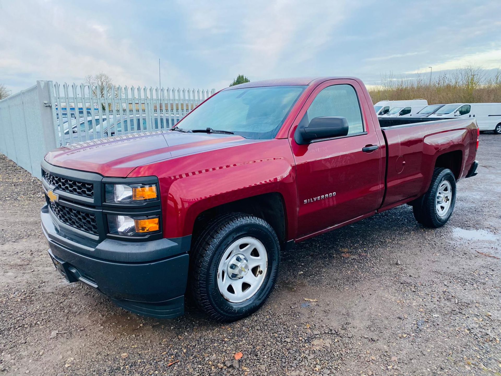 (RESERVE MET) Chevrolet Silverado 1500 4.3L V6 2014 Year - Regular Cab - Air Con - Image 8 of 34