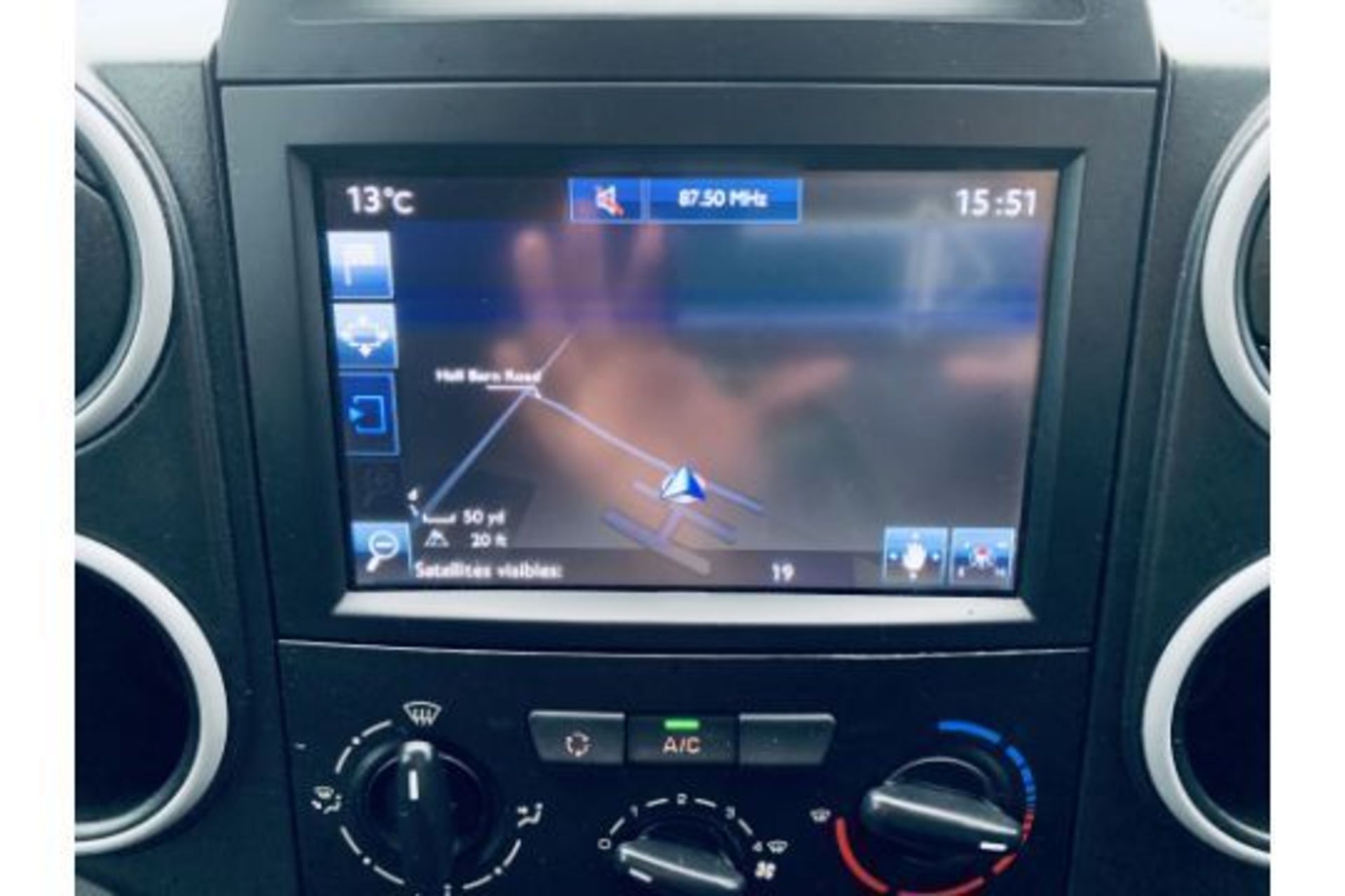 (Reserve Met) Peugeot Partner 1.6 HDI Professional - 2018 Model - Sat Nav - Air Con - 1 Owner - Image 14 of 22