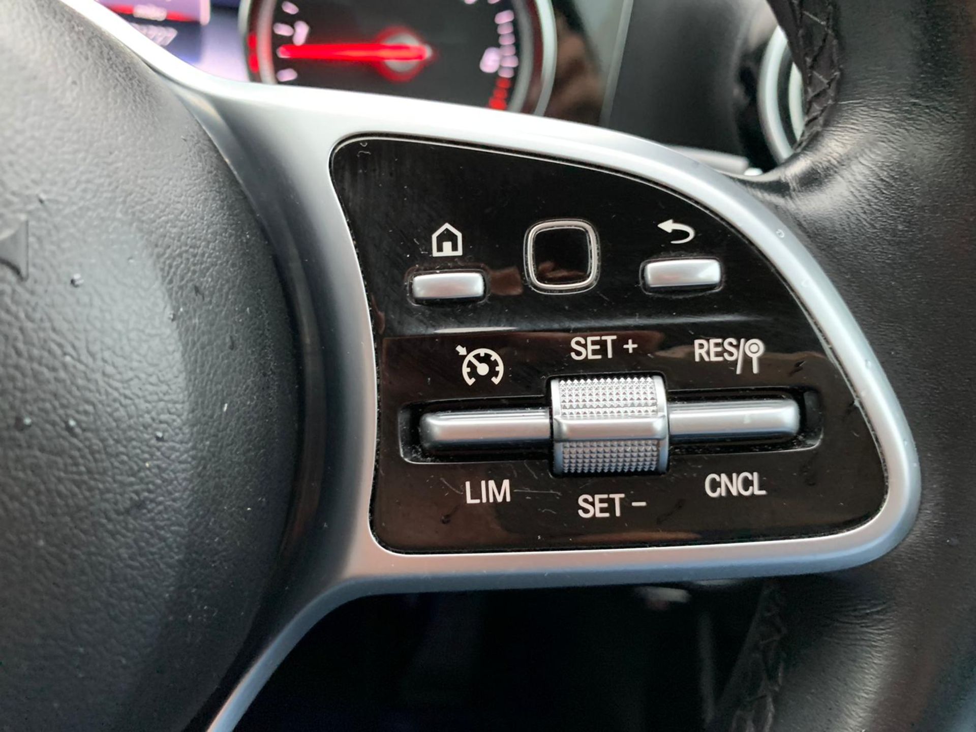 Mercedes E220d Special Equipment Estate 9G Tronic Auto - 2019 Model - COMMAND Nav - Image 17 of 34