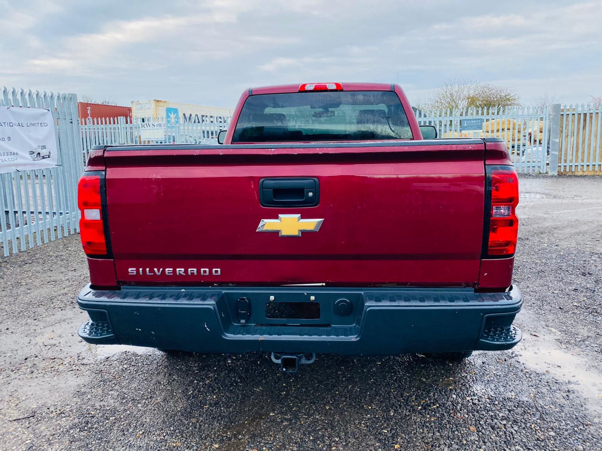 (RESERVE MET) Chevrolet Silverado 1500 4.3L V6 2014 Year - Regular Cab - Air Con - Image 12 of 34