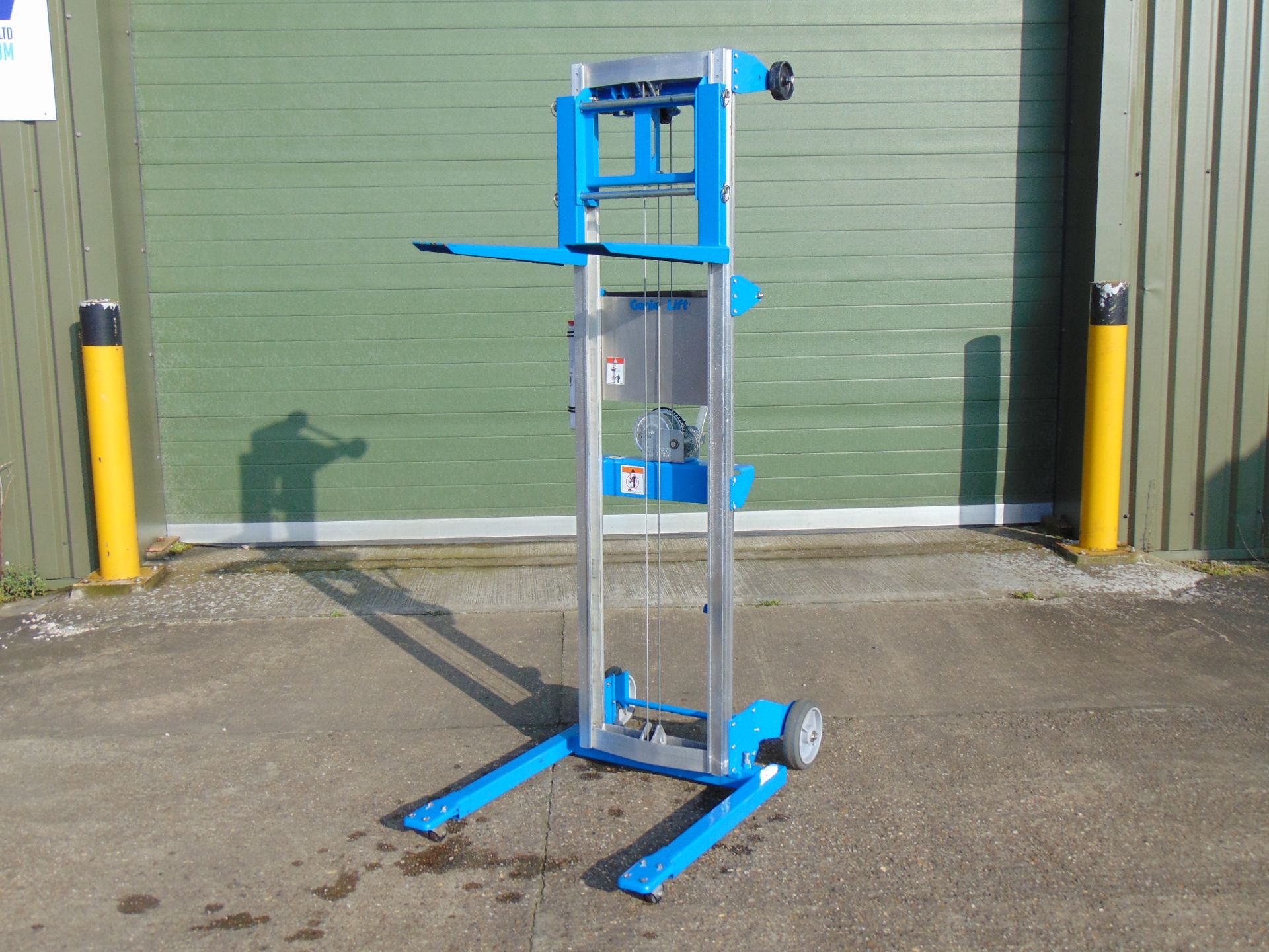 Unused Genie GL-10 Material Lift Fork Lift - Image 4 of 20