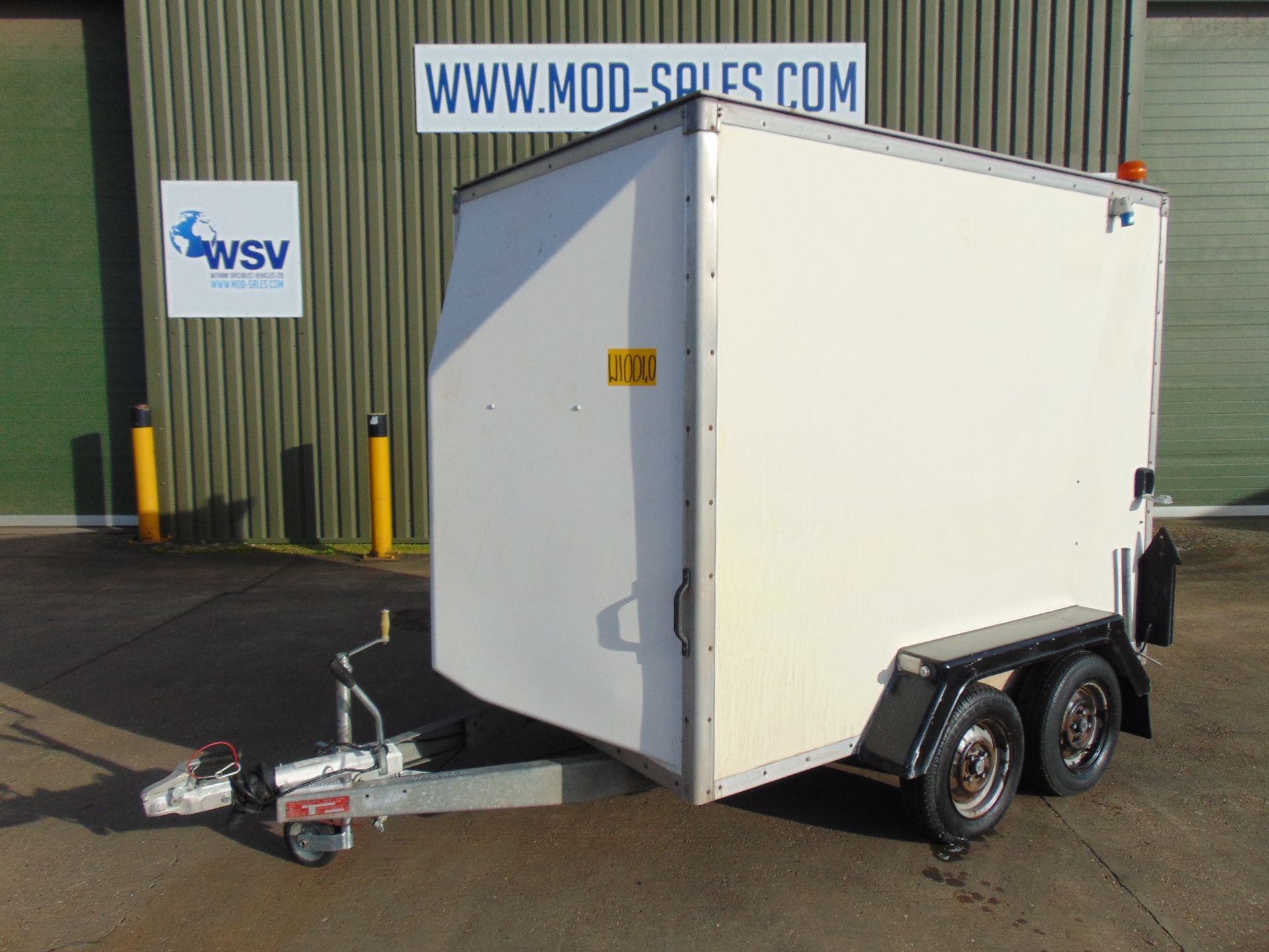 Twin Axle Indispension Box Trailer c/w Dropdown Tailgate / Loading Ramp