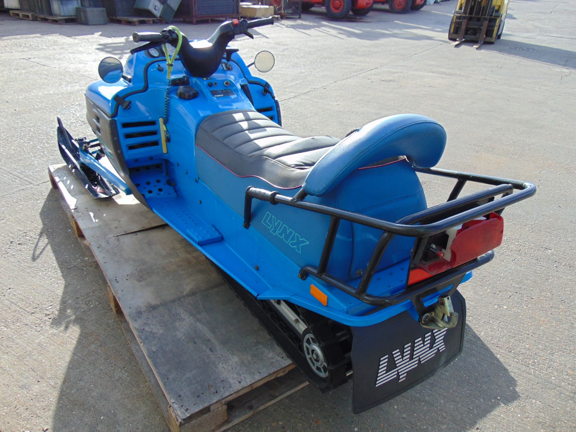 Ex Reserve Unused Bombardier Lynx Cobra Ski Doo / Snowmobile ONLY 7 Km!!! - Image 5 of 20